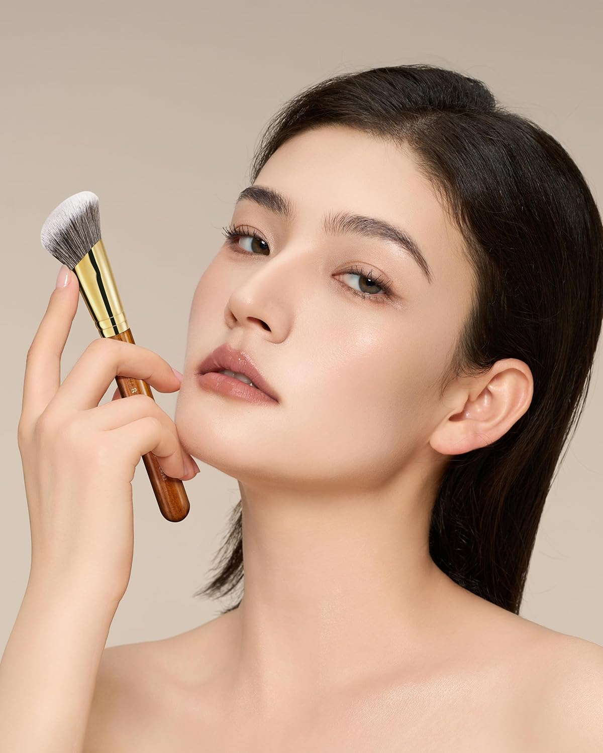 Desert Oak Series SlopeBlur Stipple Brush - Angled Nylon Bristles for Seamless Cream/Liquid/Powder Blending, Contour & Blush Application, Bubinga Handle (CM 192)