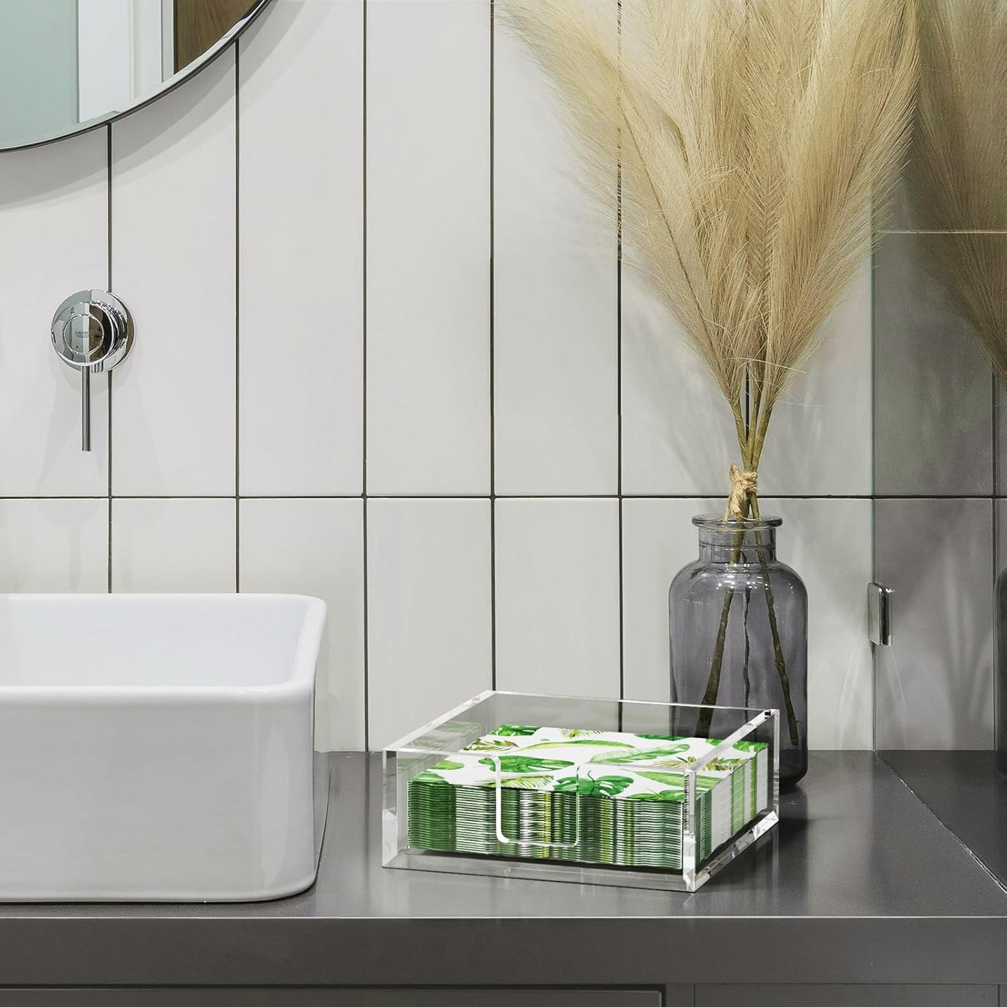 HIIMIEI Acrylic Napkin Holder for Table: Square Luncheon Napkin Tray, Flat Decorative Guest Towel Holder for Bathroom, Kitchen, Bar, Dinner, Party, 7.6 x 7.6 inches（Clear)